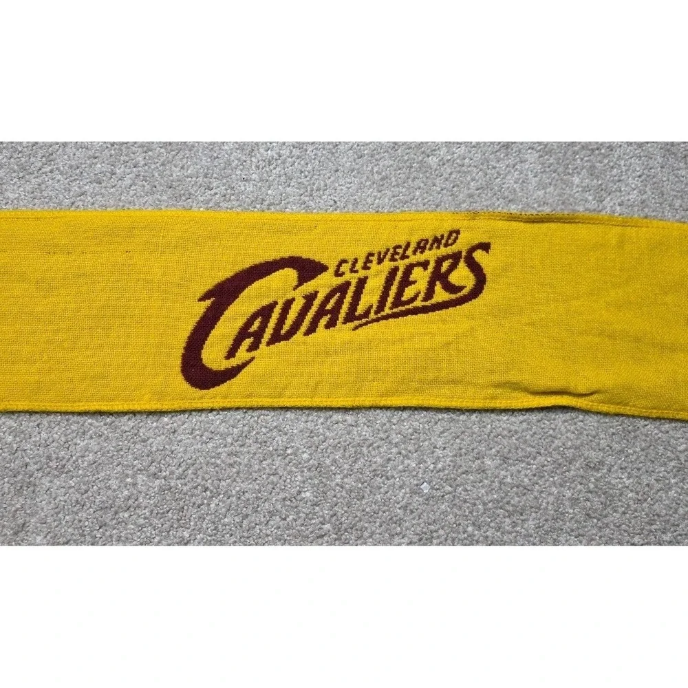 NBA Cleveland Cavaliers Reversable Big Logo Scarf‎ App. 66